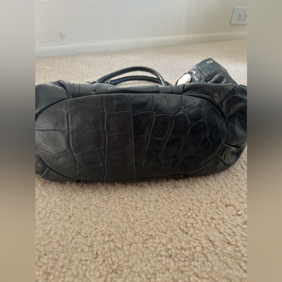 B. Makowski Large Leather Shoulder Bag - Picture 5 of 6